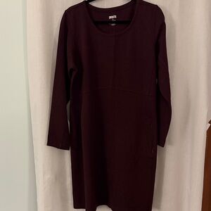 Duluth Trading Long-Sleeve Scoop Neck Dress in Wine